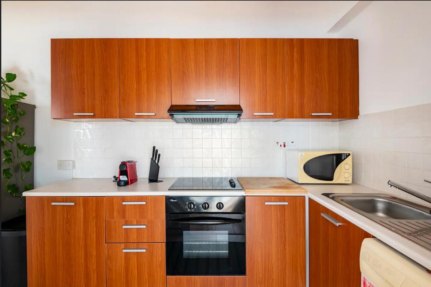 Top Floor Apartment City Center لارنكا المظهر الخارجي الصورة